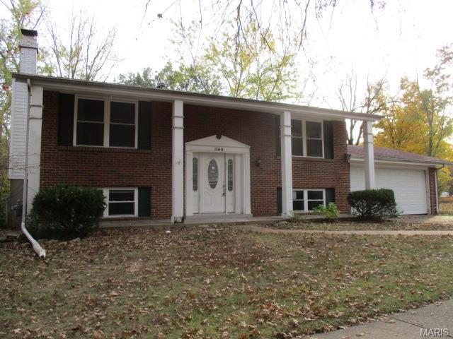598 Golfwood Dr, Ballwin, MO 63021 photo 1