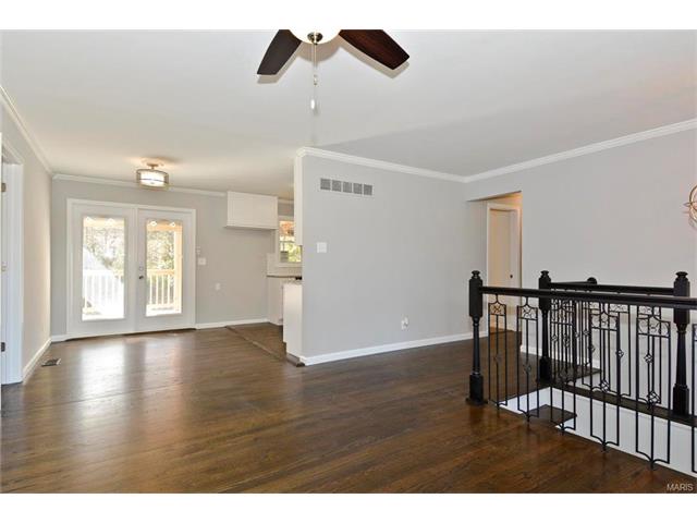 320 Hagemeister Dr, Eureka, MO 63025 photo 4