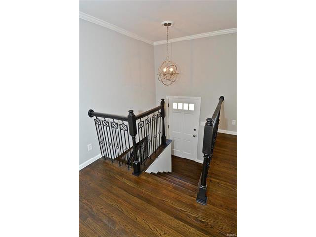 320 Hagemeister Dr, Eureka, MO 63025 photo 2