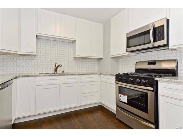 320 Hagemeister Dr, Eureka, MO 63025 photo 10