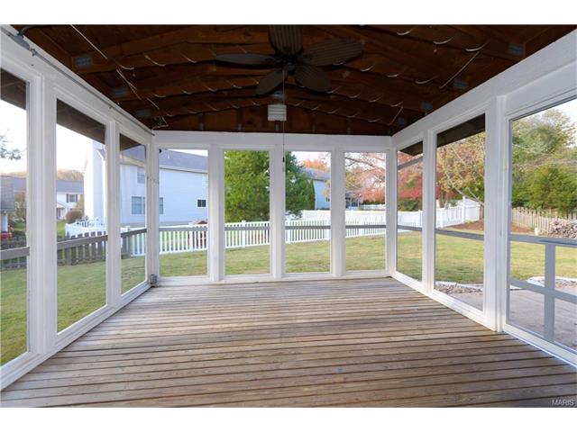 5 Carriage Creek Ct, Ballwin, MO 63021 photo 24