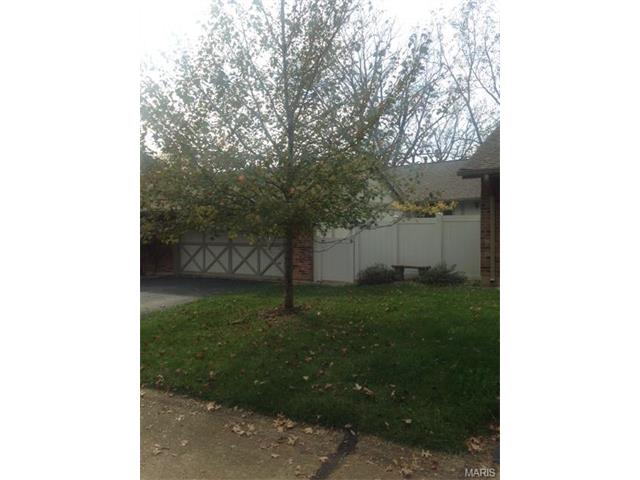 2137 Mason Grn, Ballwin, MO 63011 photo 1