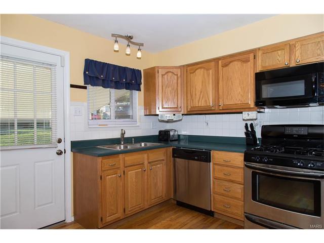 201 Lindy Blvd, Ballwin, MO 63021 photo 9