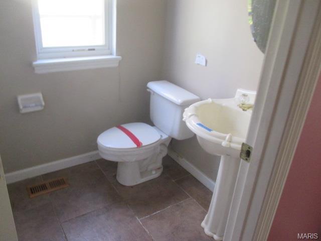878 Castle Pnes, Ballwin, MO 63021 photo 12