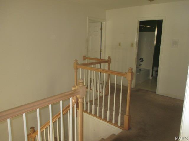878 Castle Pnes, Ballwin, MO 63021 photo 20