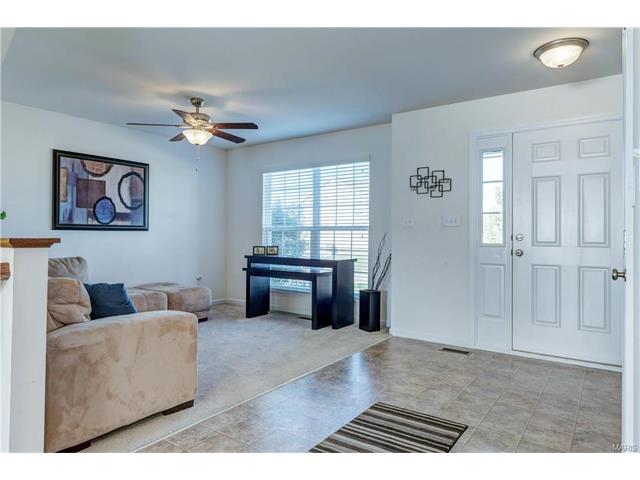 420 Wynchat Dr, O'fallon, MO 63366 photo 4