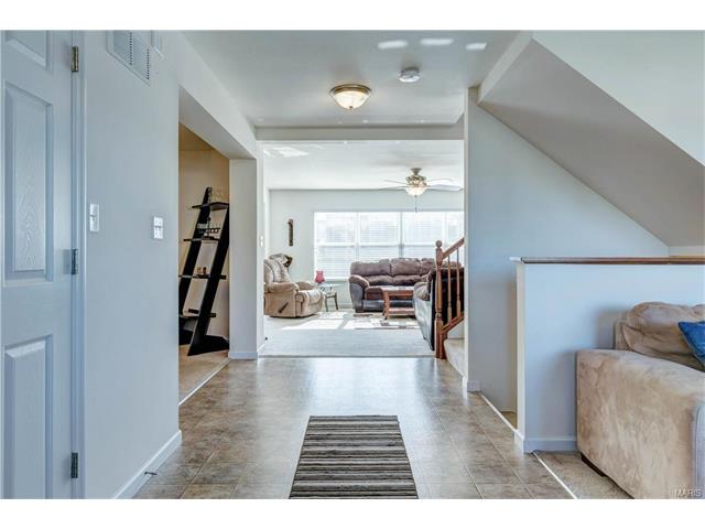 420 Wynchat Dr, O'fallon, MO 63366 photo 6