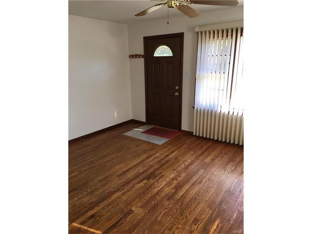 4337 Ashby Rd, Saint Ann, MO 63074 photo 3
