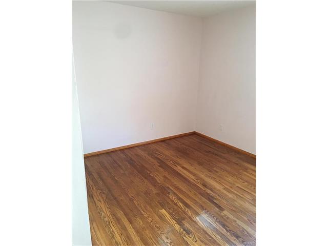 4337 Ashby Rd, Saint Ann, MO 63074 photo 4