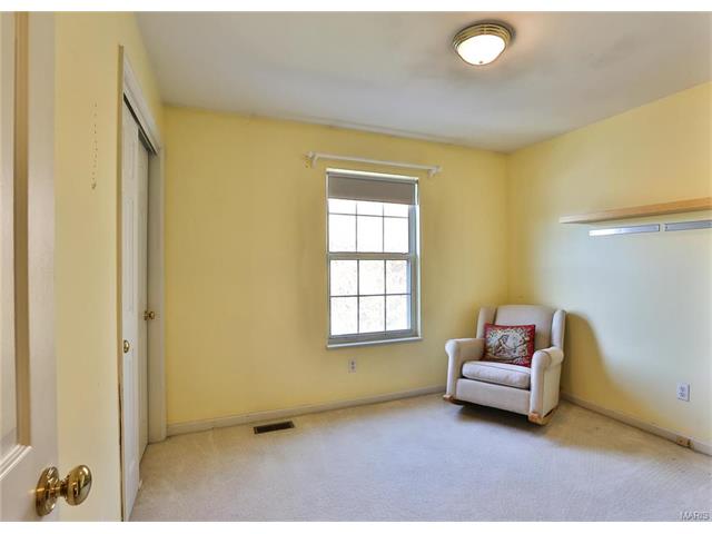 869 Pheasant Woods Dr, Ballwin, MO 63021 photo 25