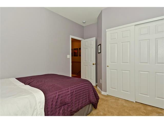92 Tisbury, O'fallon, MO 63366 photo 17