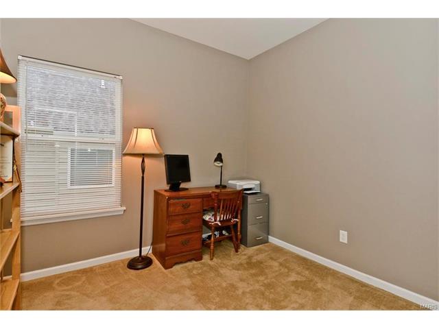 92 Tisbury, O'fallon, MO 63366 photo 18