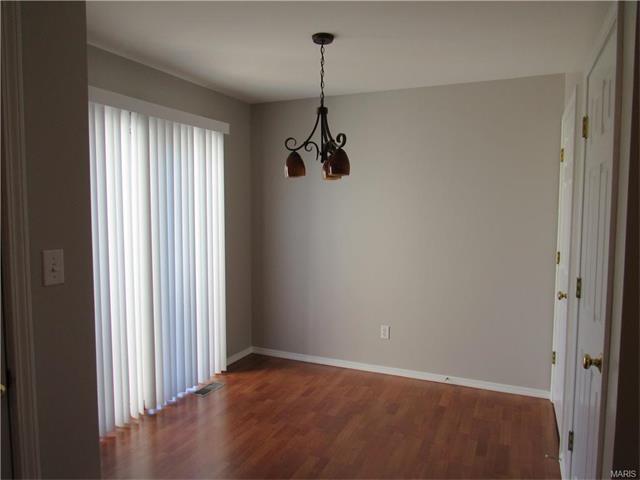 915 Rolling Thunder Dr, O'fallon, MO 63368 photo 3