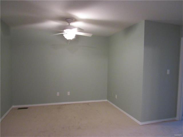 915 Rolling Thunder Dr, O'fallon, MO 63368 photo 4