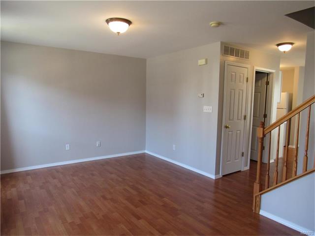 915 Rolling Thunder Dr, O'fallon, MO 63368 photo 11