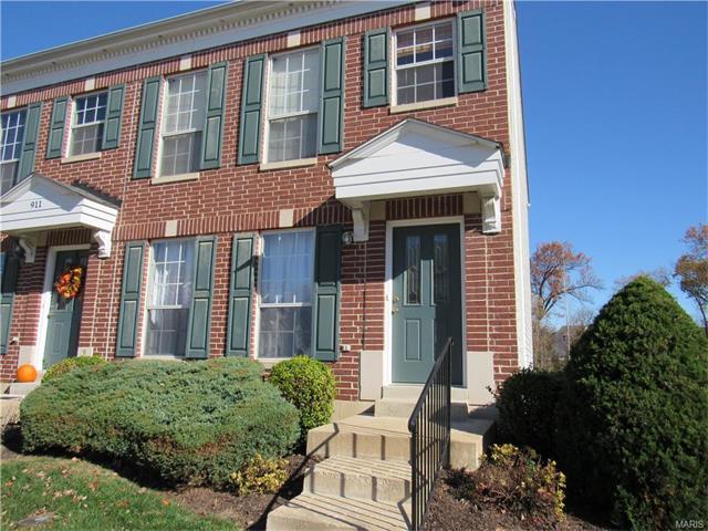 915 Rolling Thunder Dr, O'fallon, MO 63368 photo 1