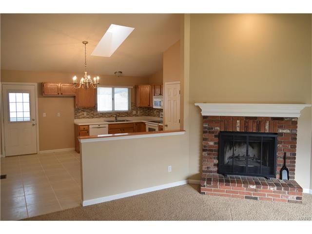 9 Mary Beth, O'fallon, MO 63368 photo 3