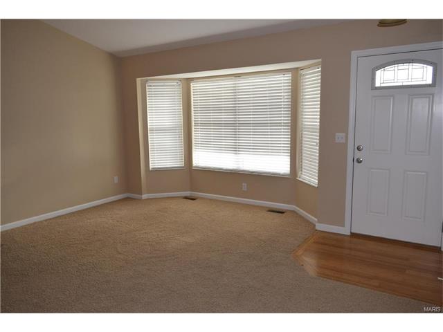9 Mary Beth, O'fallon, MO 63368 photo 2
