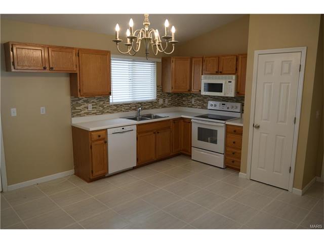 9 Mary Beth, O'fallon, MO 63368 photo 4