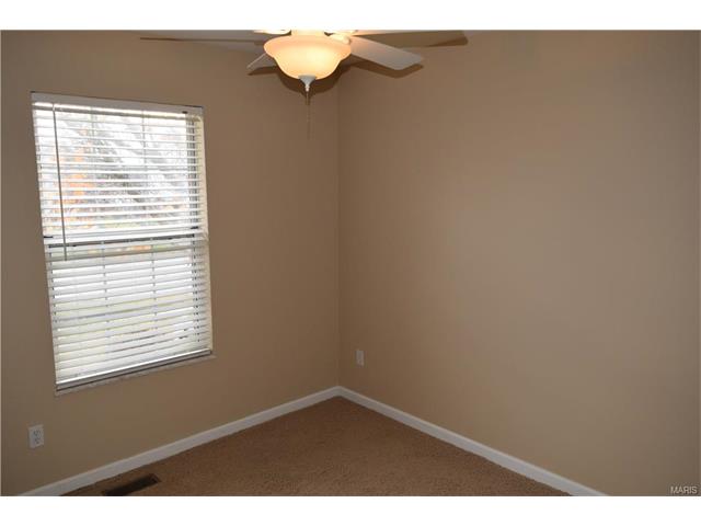 9 Mary Beth, O'fallon, MO 63368 photo 12