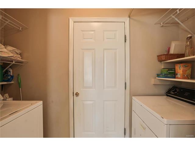 16944 Hickory Crest Dr, Ballwin, MO 63011 photo 19