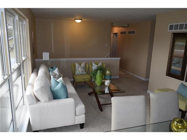 720 La Bonne, Ballwin, MO 63021 photo 8