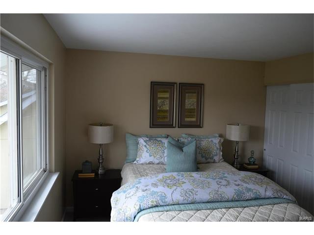 720 La Bonne, Ballwin, MO 63021 photo 12