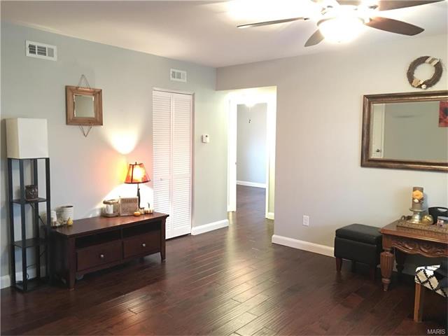 8848 Eager, Saint Louis, MO 63144 photo 6