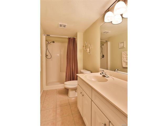 815 Butterfly Ln, Weldon Spring, MO 63304 photo 34