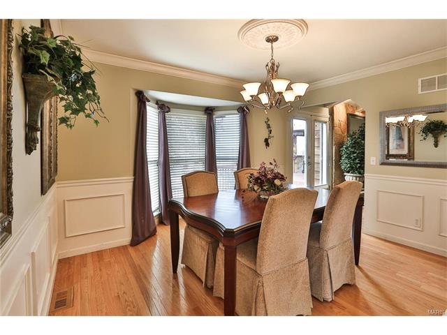 815 Butterfly Ln, Weldon Spring, MO 63304 photo 17