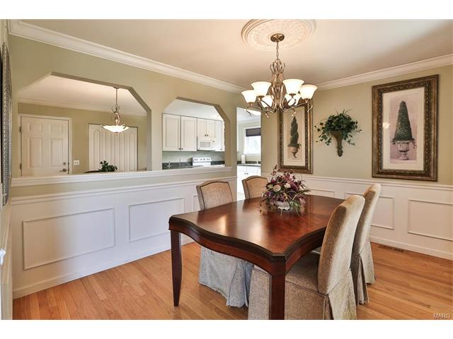 815 Butterfly Ln, Weldon Spring, MO 63304 photo 18
