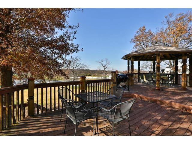 815 Butterfly Ln, Weldon Spring, MO 63304 photo 4