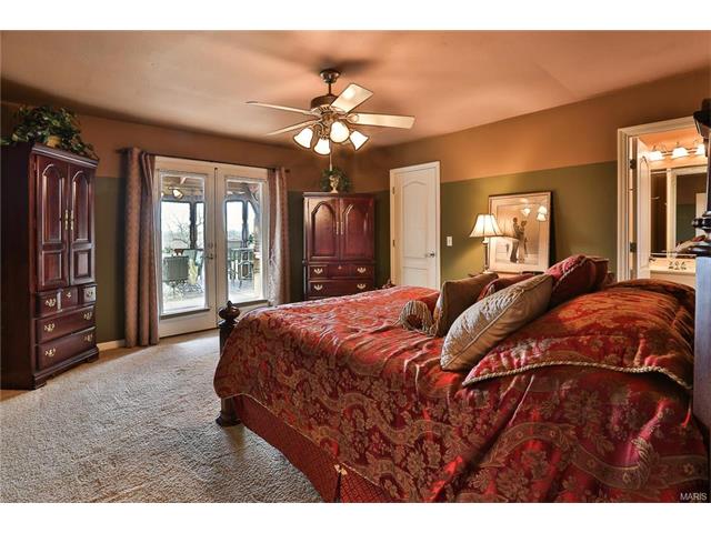 815 Butterfly Ln, Weldon Spring, MO 63304 photo 20