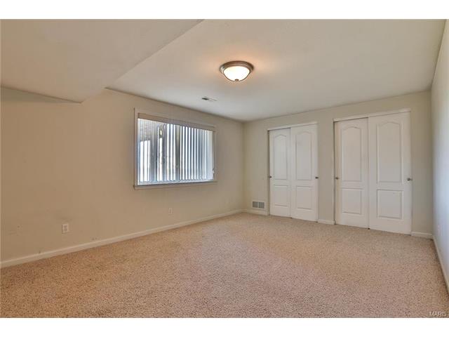 815 Butterfly Ln, Weldon Spring, MO 63304 photo 33