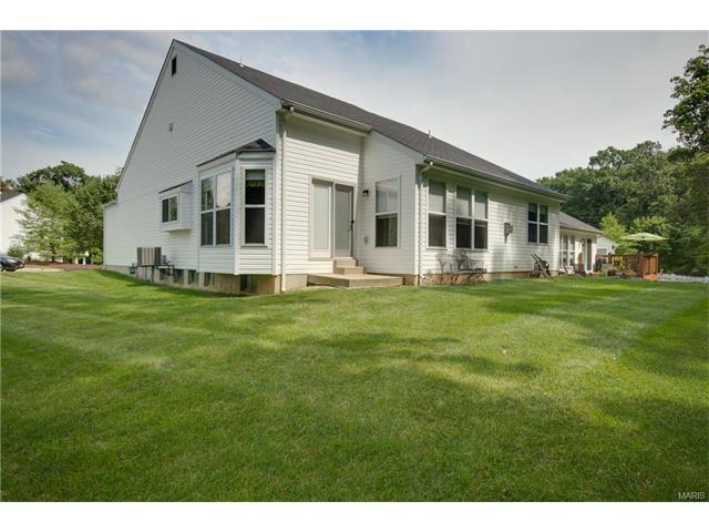 897 Gandolf Way, Eureka, MO 63025 photo 2