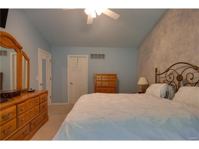 897 Gandolf Way, Eureka, MO 63025 photo 15