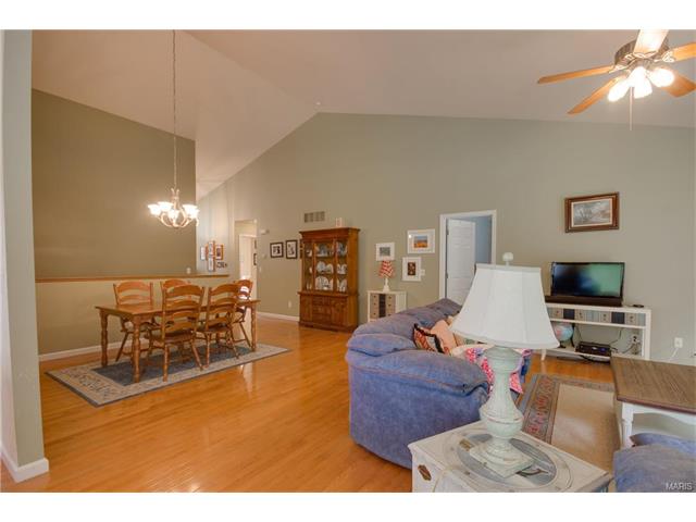 897 Gandolf Way, Eureka, MO 63025 photo 3