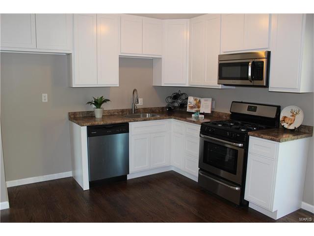 57 Hillcrest Blvd, Winchester, MO 63021 photo 3