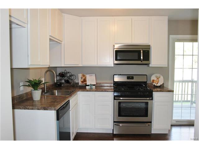 57 Hillcrest Blvd, Winchester, MO 63021 photo 2