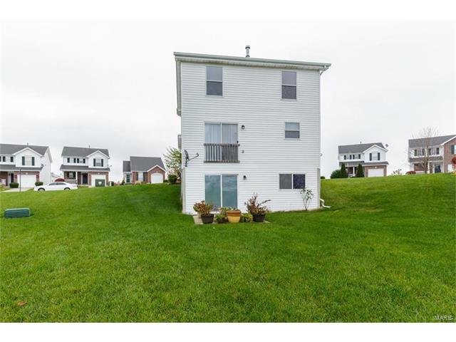 210 Tyndale Dr, O'fallon, MO 63366 photo 23