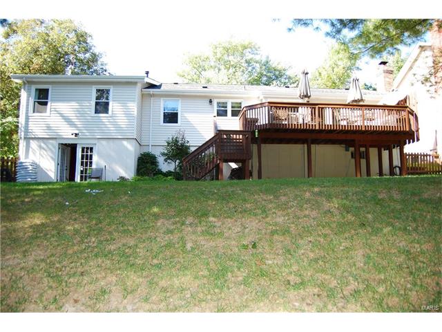 946 Gervas Dr, Ballwin, MO 63021 photo 18