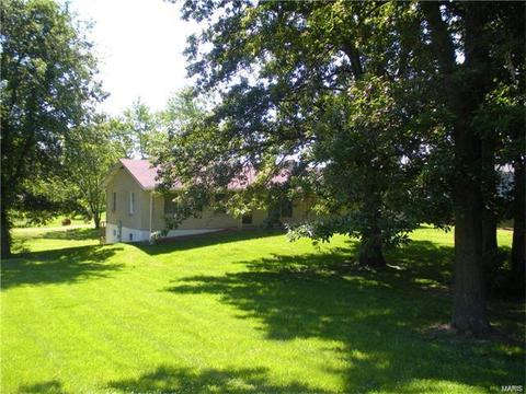 1112 Bryan Rd, O'fallon, MO 63366 photo 3