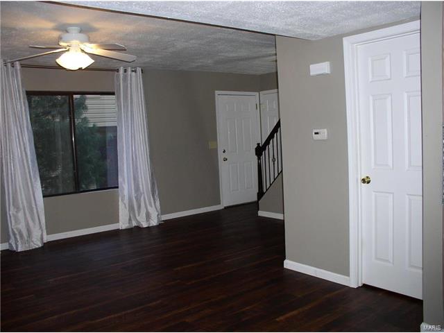17 Megans Ct, O'fallon, MO 63366 photo 3