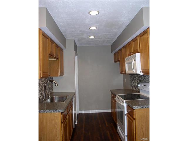 17 Megans Ct, O'fallon, MO 63366 photo 7
