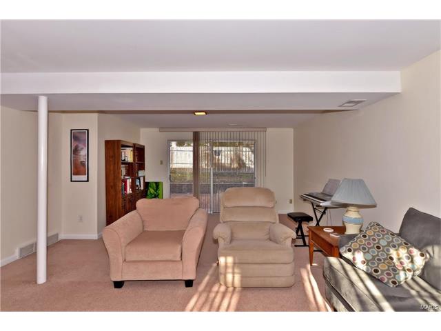 1111 Bromfield Ter, Manchester, MO 63021 photo 15