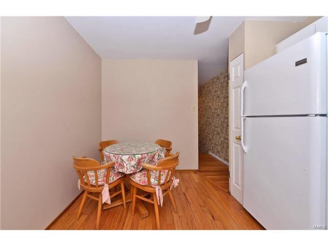 1111 Bromfield Ter, Manchester, MO 63021 photo 8