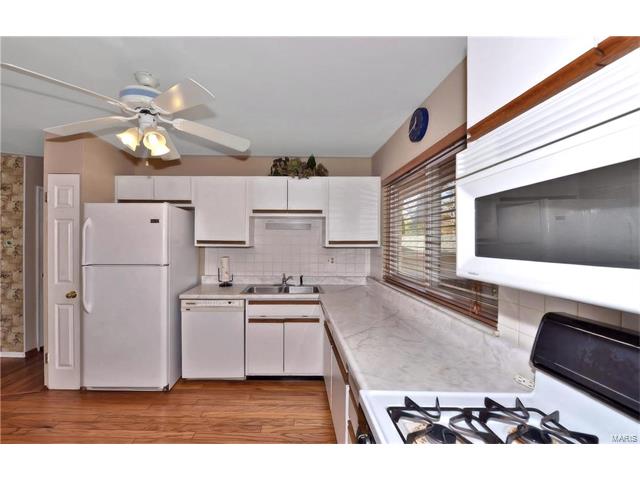 1111 Bromfield Ter, Manchester, MO 63021 photo 7