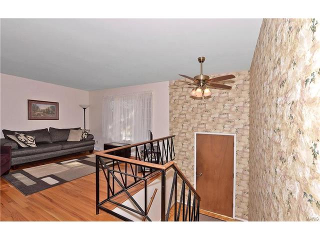 1111 Bromfield Ter, Manchester, MO 63021 photo 2