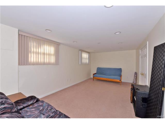 1111 Bromfield Ter, Manchester, MO 63021 photo 16