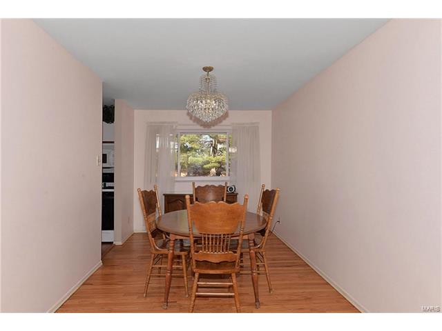 1111 Bromfield Ter, Manchester, MO 63021 photo 5